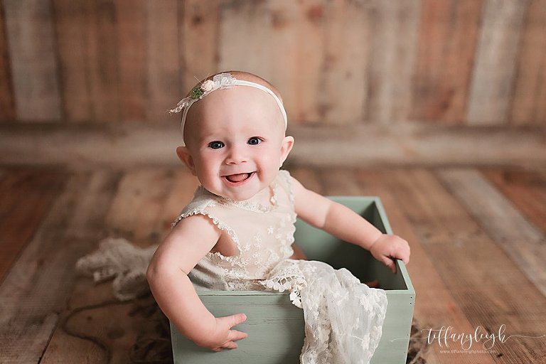 newborn photography baby pics child portraits family photographer posed newborns gainesville ocala north central florida lake city fl,