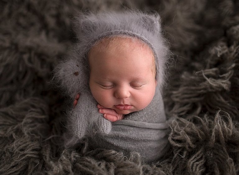 maternity newborn photography baby pics child portraits family photographer posed newborns gainesville ocala north central florida lake city fl,