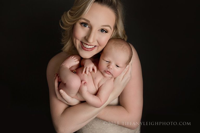 newborn mom photography