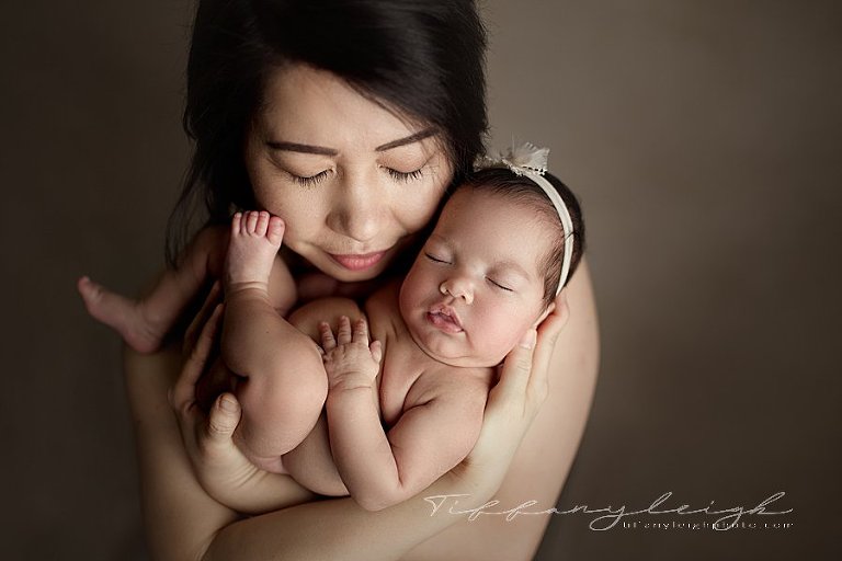 newborn parent posing gainesville