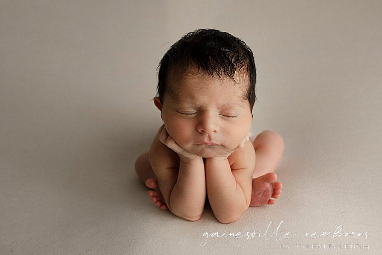 strong froggy pose gainesvilel florida baby photographer