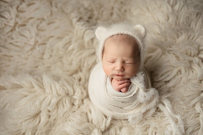 Newborn bear bonnet Photography studio Florida