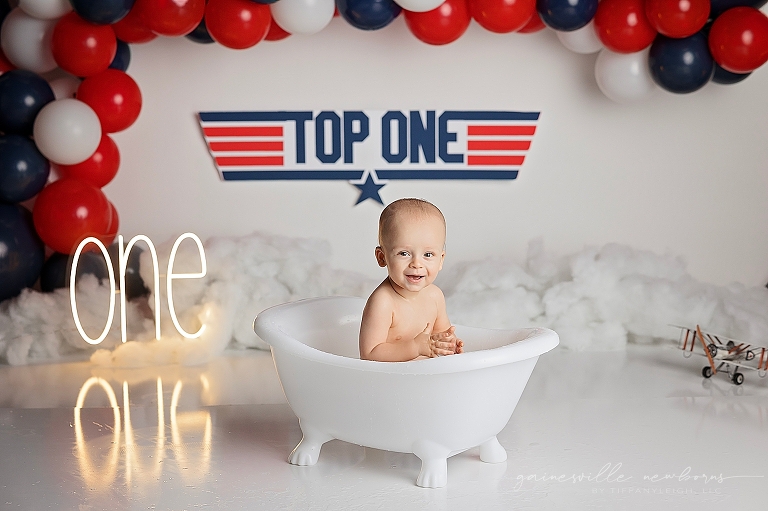 top gun inspired cake smash bath